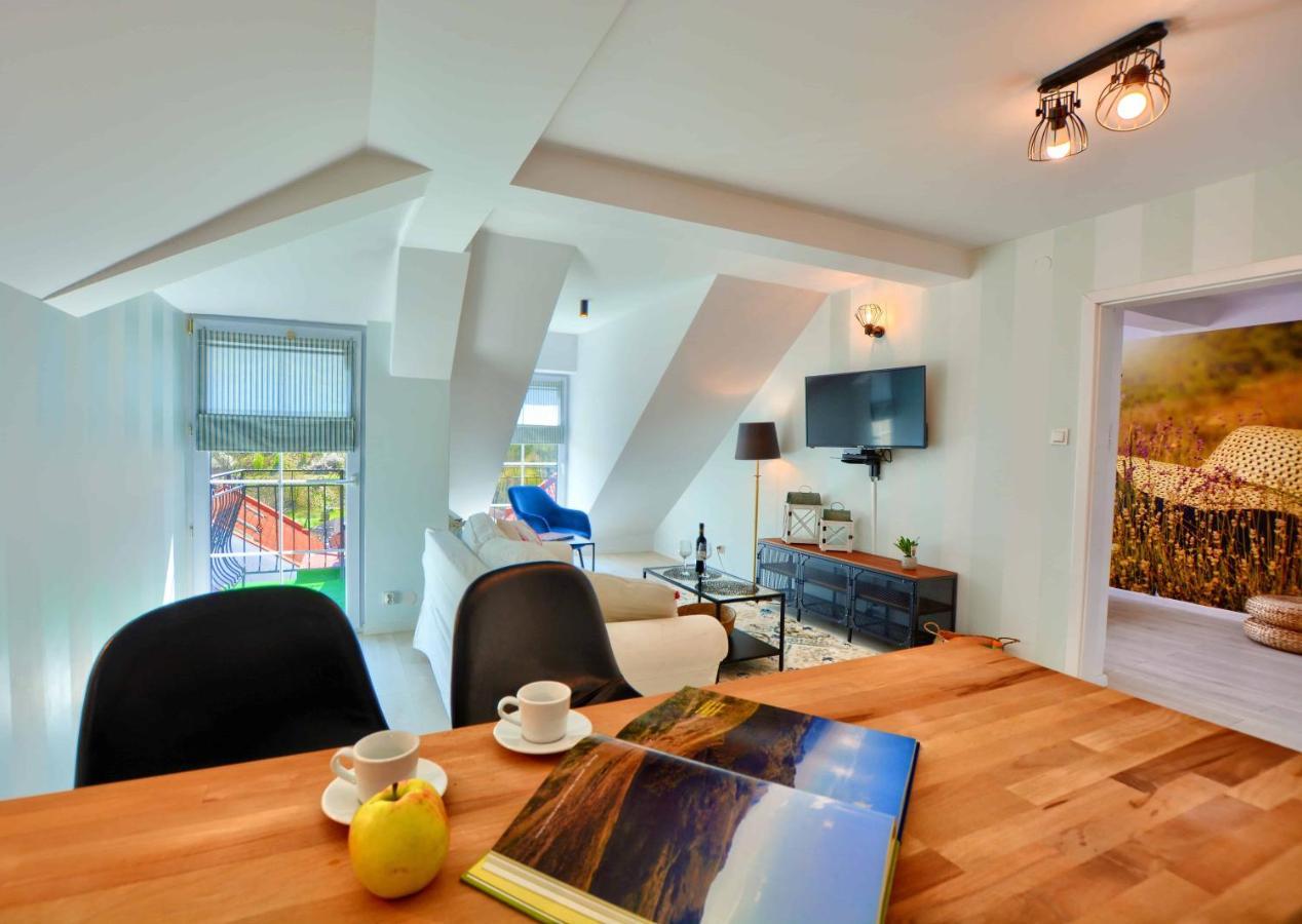 Apartament Beztroski Ustrzyki Dolne Extérieur photo